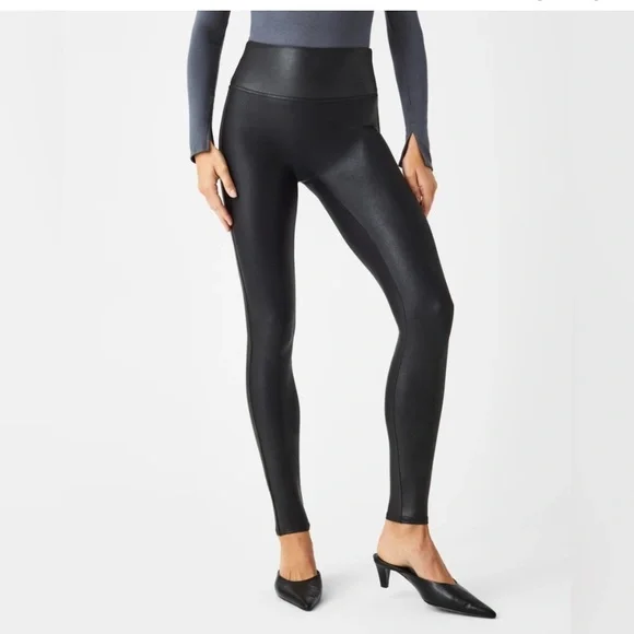 💘 SPANX 2437 Faux Leather Leggings - Black - Picture 2 of 6
